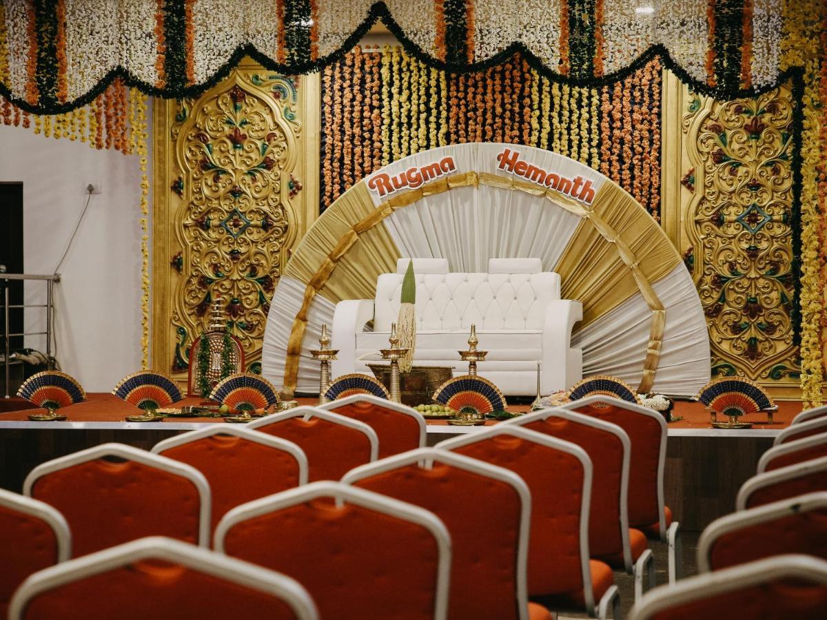 Hare Krishna Inn Guruvayur Bagian luar foto