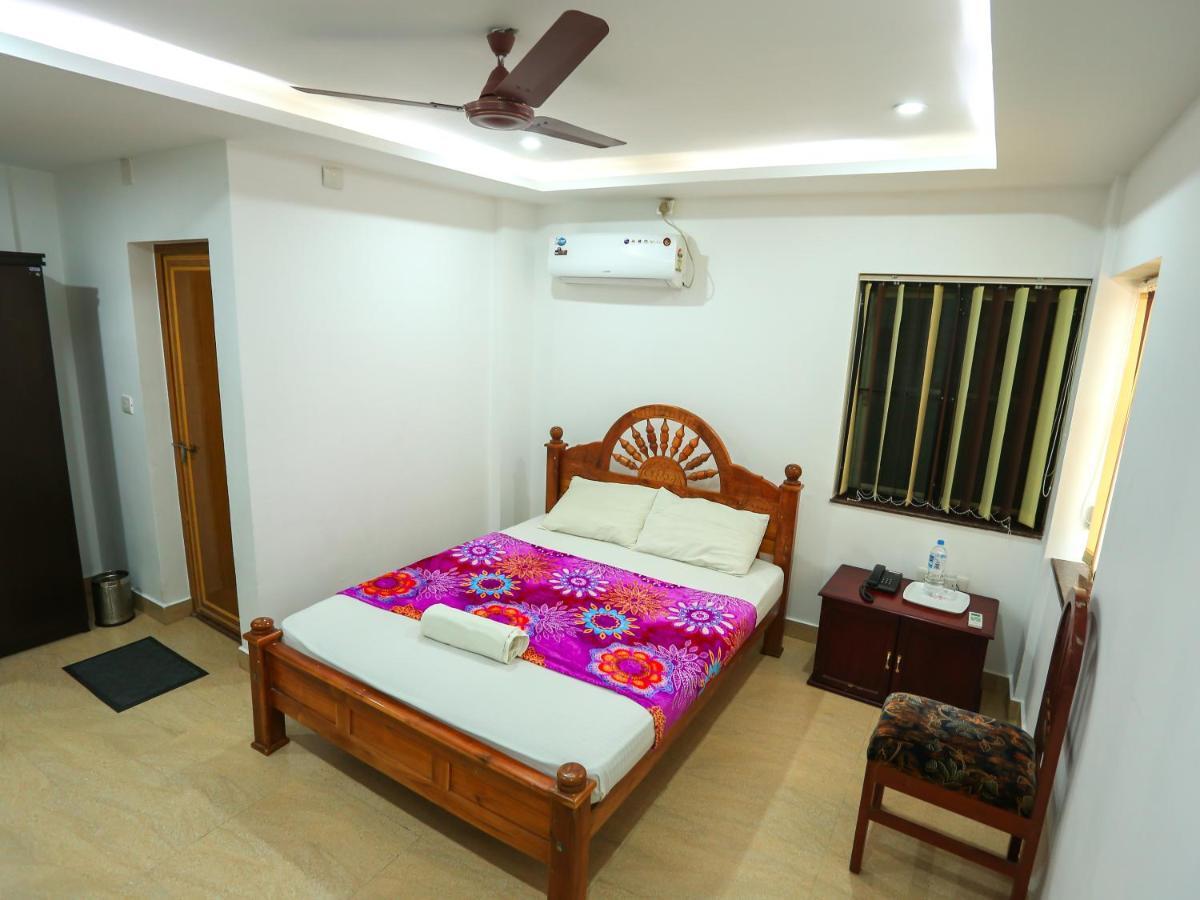 Hare Krishna Inn Guruvayur Bagian luar foto