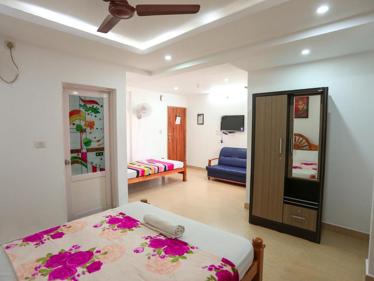 Hare Krishna Inn Guruvayur Bagian luar foto