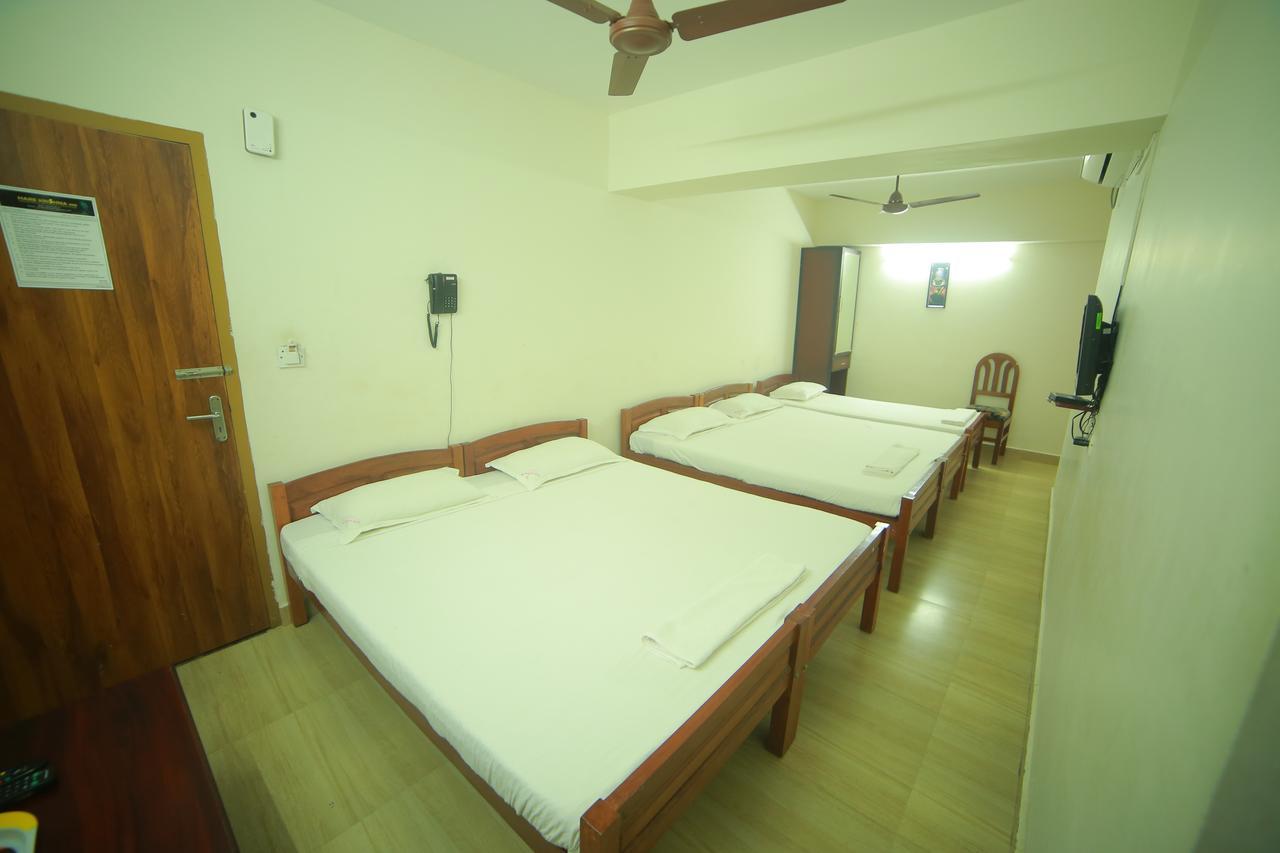 Hare Krishna Inn Guruvayur Bagian luar foto