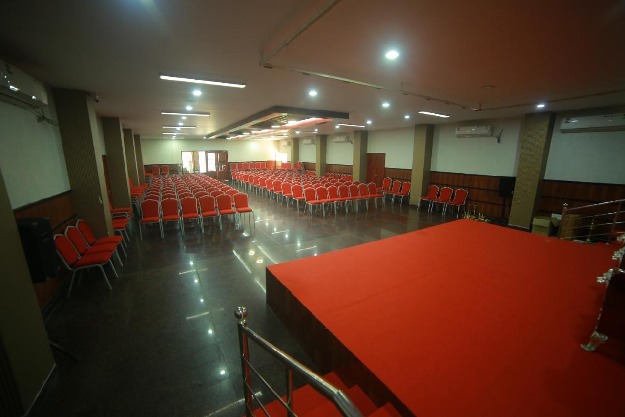 Hare Krishna Inn Guruvayur Bagian luar foto
